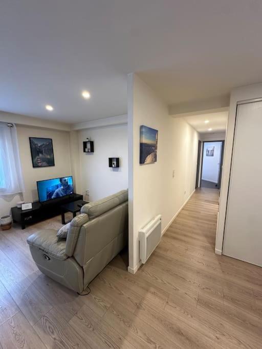 Le Douillet - Parking Gratuit - Centre Appartement Pau
